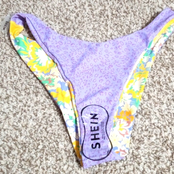 Shein reversible swim suit - Picture 5 of 7